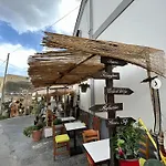 Mezza Torre Couette-café Procida