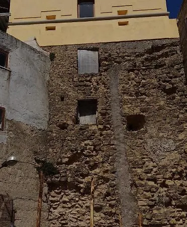 Mezza Torre