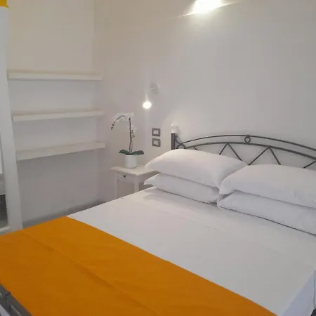 Mezza Torre Couette-café 4*