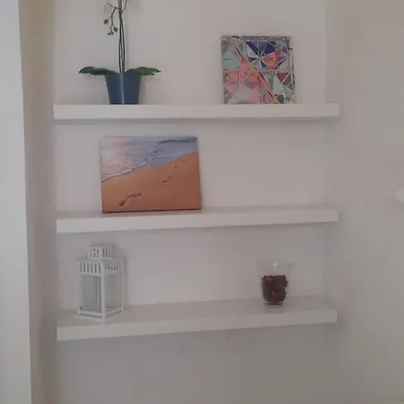 Mezza Torre Bed & Breakfast 4*