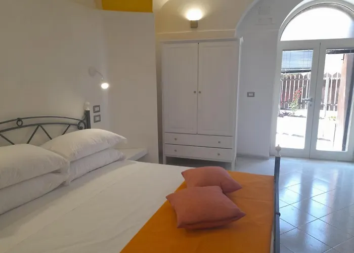 Mezza Torre Frühstückspension Procida